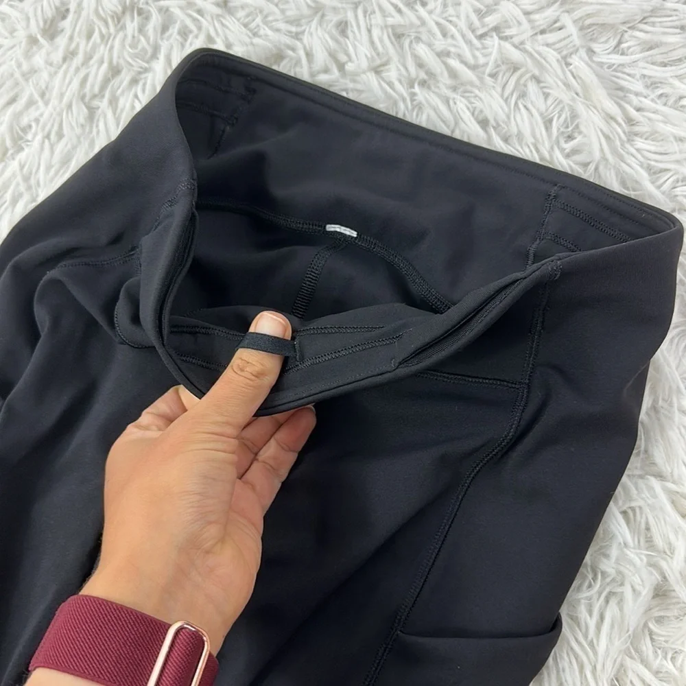 Lululemon Speed Up Crop (21